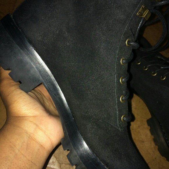 Michael Kors - Rosario Ankle Boot w/ Vintage Sheen - Picture 2 of 8